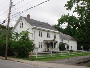 20-24 Summer St in Claremont, NH - Foto de edificio