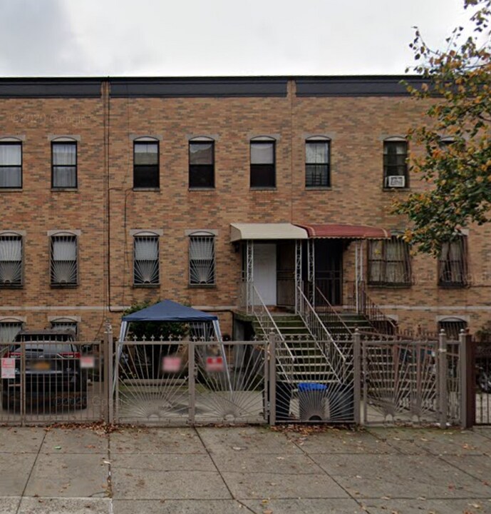 1064 Lafayette Ave in Brooklyn, NY - Foto de edificio