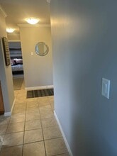 255 Hirst Av W in Parksville, BC - Building Photo - Building Photo