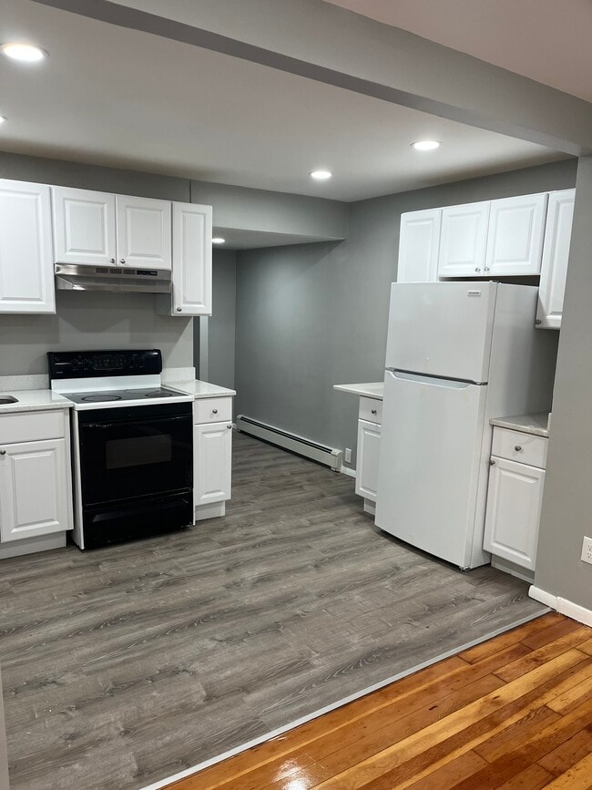 12 Harvard St, Unit 1 in Winthrop, MA - Foto de edificio - Building Photo