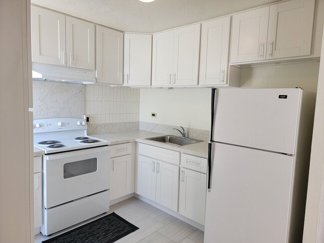 property at 98-630-731 Moanalua Loop