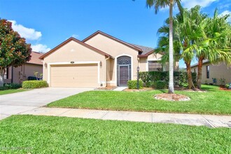 1233 Bolle Cir in Rockledge, FL - Foto de edificio - Building Photo