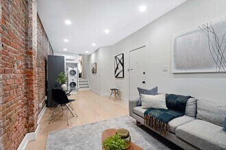 606 1st St in Hoboken, NJ - Building Photo - Building Photo