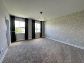 151 SW 171st Ln in Pembroke Pines, FL - Building Photo - Building Photo