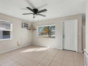 42 Princeton Ave in Frostproof, FL - Building Photo - Building Photo