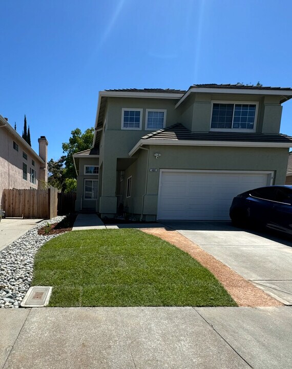 460 Bald Eagle Dr in Vacaville, CA - Building Photo