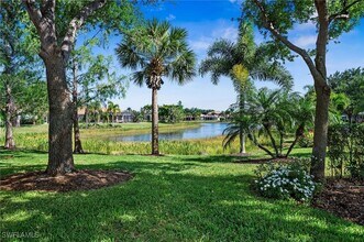 9079 Astonia Way, Unit 11-201 in Ft. Myers, FL - Building Photo - Building Photo
