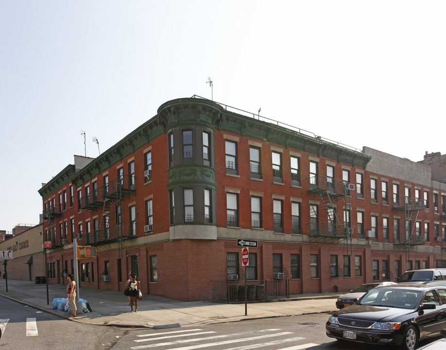 2337 Pacific St in Brooklyn, NY - Foto de edificio