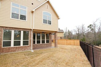 10 Herons Flight Pl in Spring, TX - Building Photo - Building Photo