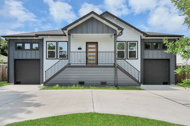 property at 1307 Laskey St
