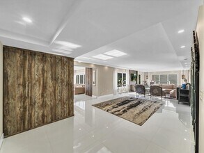 1151 N Fort Lauderdale Beach Blvd, Unit 1C in Fort Lauderdale, FL - Building Photo - Building Photo