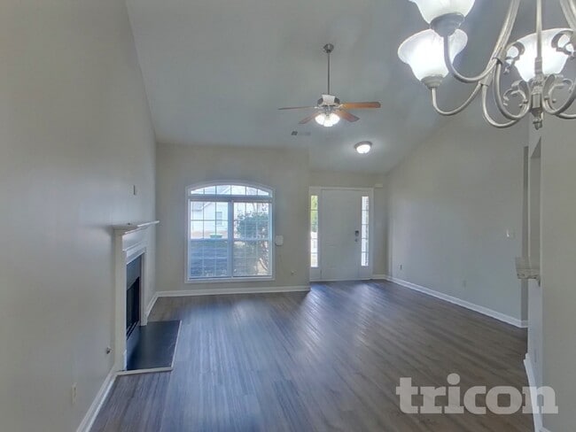 4875 Larkspur Ln in College Park, GA - Building Photo - Building Photo