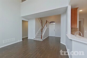 2811 S Serrano in Grand Prairie, TX - Foto de edificio - Building Photo