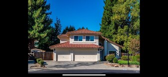 591 Arlene Dr in Vacaville, CA - Building Photo