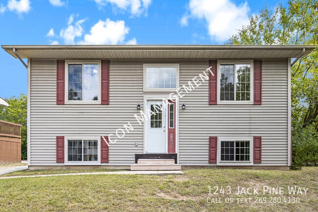 1243 Jack Pine Way in Kalamazoo, MI - Building Photo - Building Photo