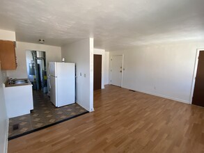 2017-2019 Malvern Ave in Dayton, OH - Building Photo - Interior Photo