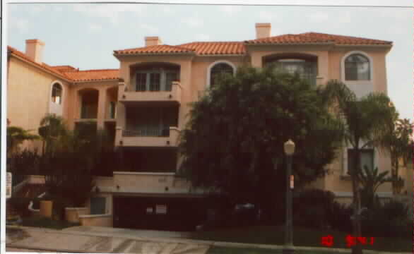 Veteran Terrace in Los Angeles, CA - Building Photo - Building Photo