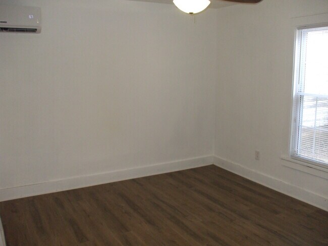 700 E 11th Ave in Bowling Green, KY - Building Photo - Building Photo