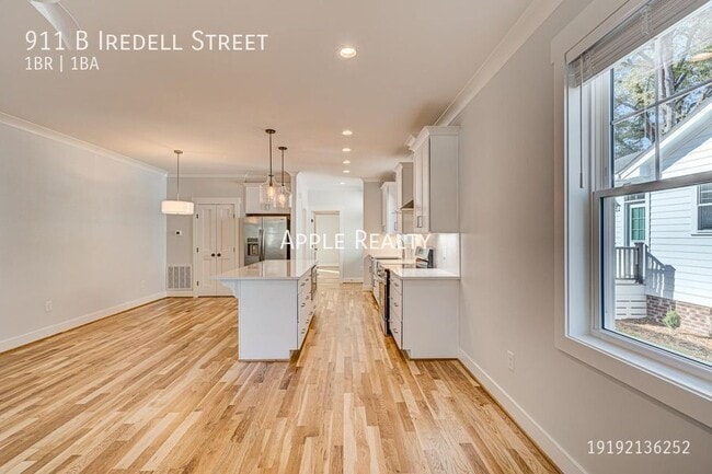 911 Iredell St in Durham, NC - Building Photo - Building Photo