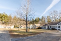 Spokesfield Commons in Center Sandwich, NH - Foto de edificio - Building Photo