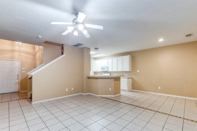 3323 Atherton Canyon Ln in Houston, TX - Building Photo - Building Photo