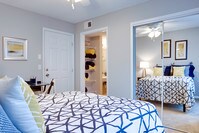 Building Photo - Seminole Grand Apartments in Tallahassee, Florida
