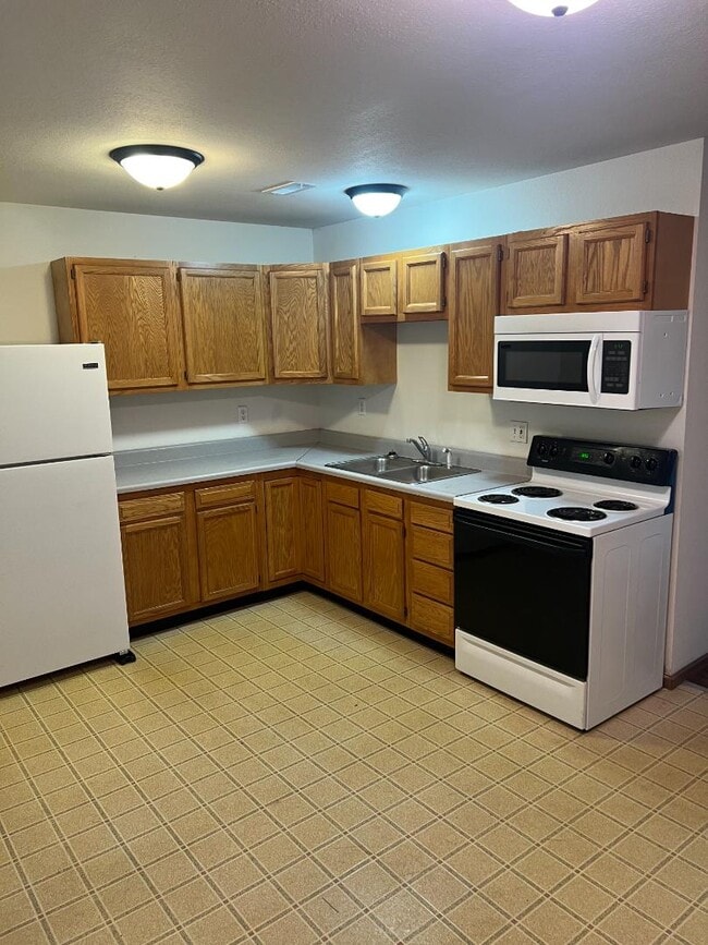 property at 100 Aldergate St