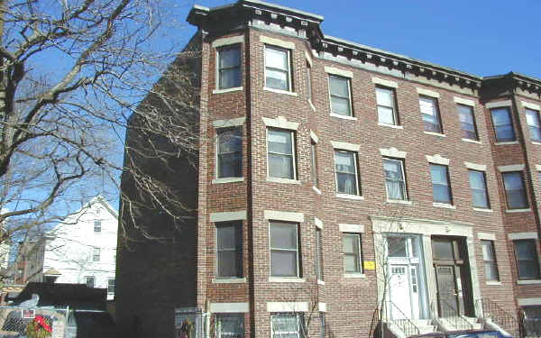 51 Holworthy St in Boston, MA - Building Photo