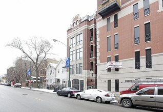 Royalton Towers in Chicago, IL - Building Photo - Building Photo