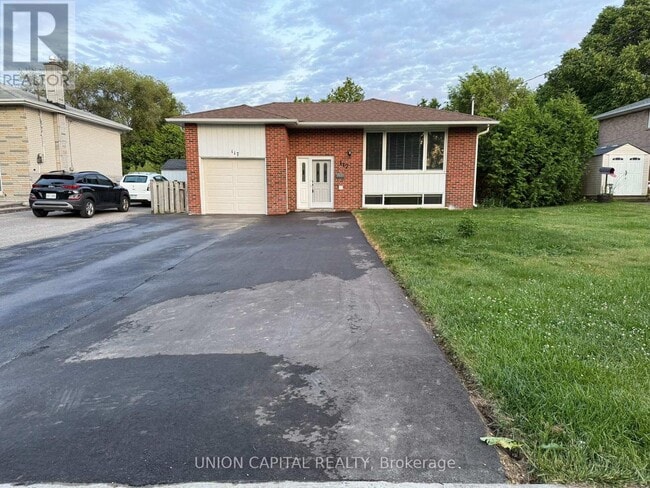 property at 117 Sherwood Forest Dr