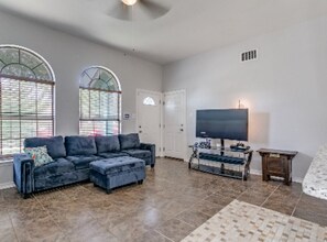 5978 Sunrise Bend Dr in San Antonio, TX - Building Photo - Building Photo