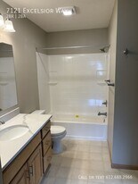 7121 Excelsior Way in Minneapolis, MN - Building Photo