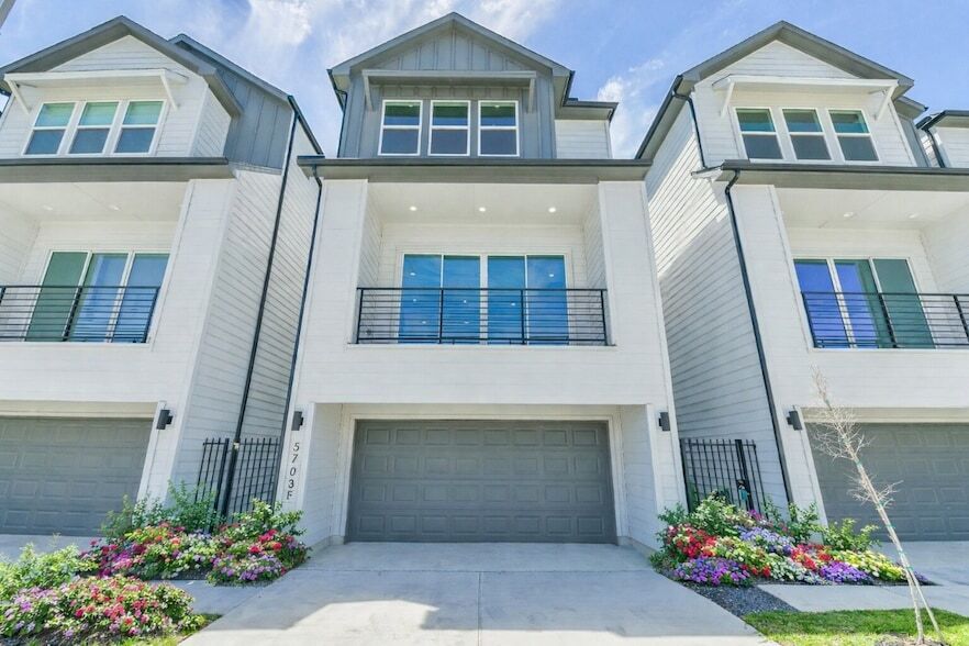 5703 Balbo St in Houston, TX - Building Photo