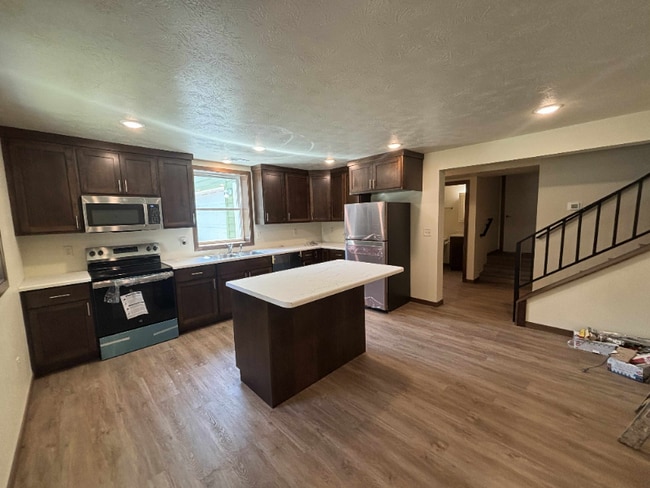 1823 E 34th St N in Sioux Falls, SD - Building Photo - Building Photo