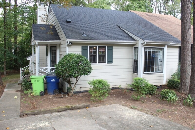 5921 Applewood Ln in Raleigh, NC - Building Photo