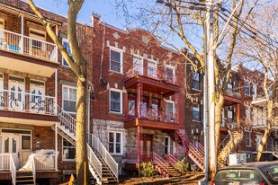 2520-2528 Sheppard St in Montréal, QC - Building Photo