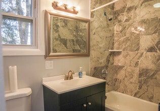 7 Reinemann St in Albany, NY - Building Photo - Building Photo