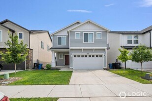 14817 Pelé Ln in Herriman, UT - Building Photo