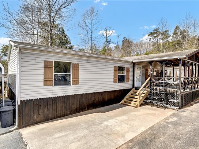 7601 Old Railroad Bed Rd in Maryville, TN - Building Photo - Building Photo