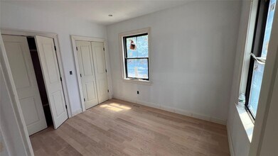 38 Elmwood Ave in Harrison, NY - Building Photo - Building Photo