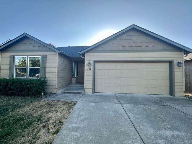 property at 542 SE Derby St