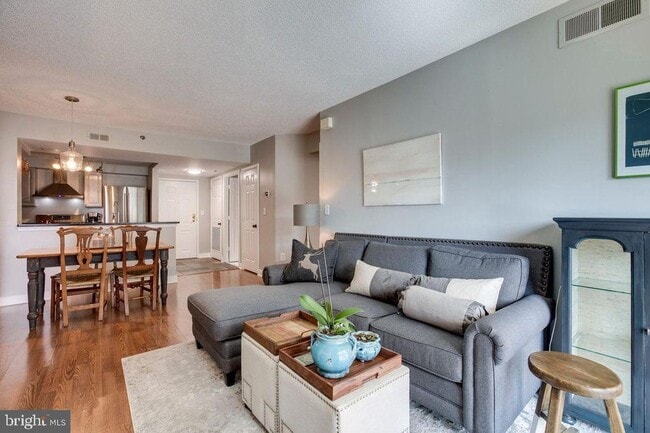 property at 1050 N Taylor St