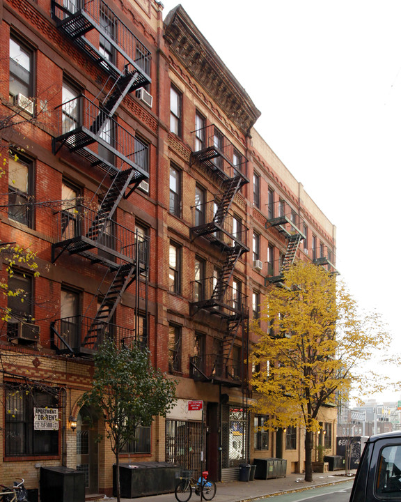 102 Suffolk St in New York, NY - Building Photo