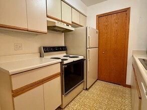 7900 E Cedar Lake Dr in Greenbush, MI - Building Photo - Building Photo