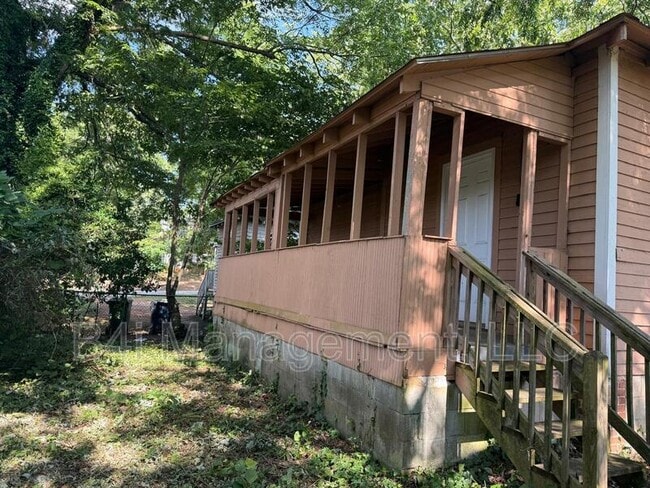 125 E Tinsley St in Griffin, GA - Building Photo - Building Photo