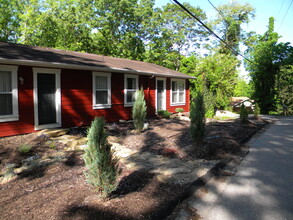 27 Hambrick Rd, Unit A in Nitro, WV - Building Photo - Building Photo