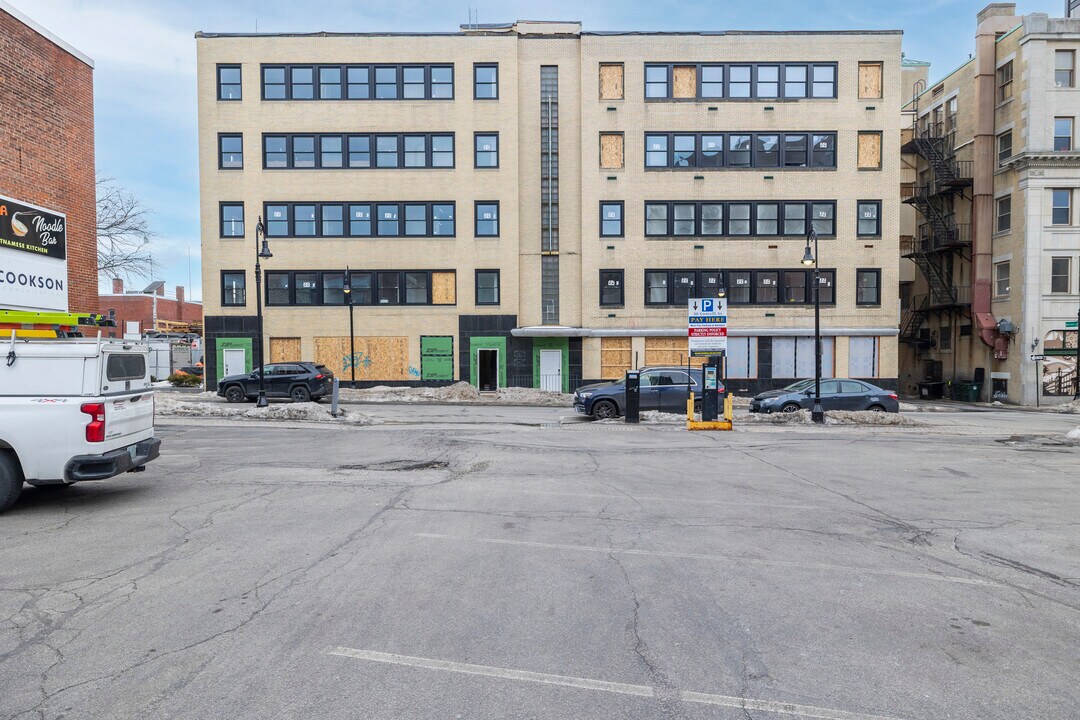 Trade Center Apartments in Manchester, NH - Building Photo