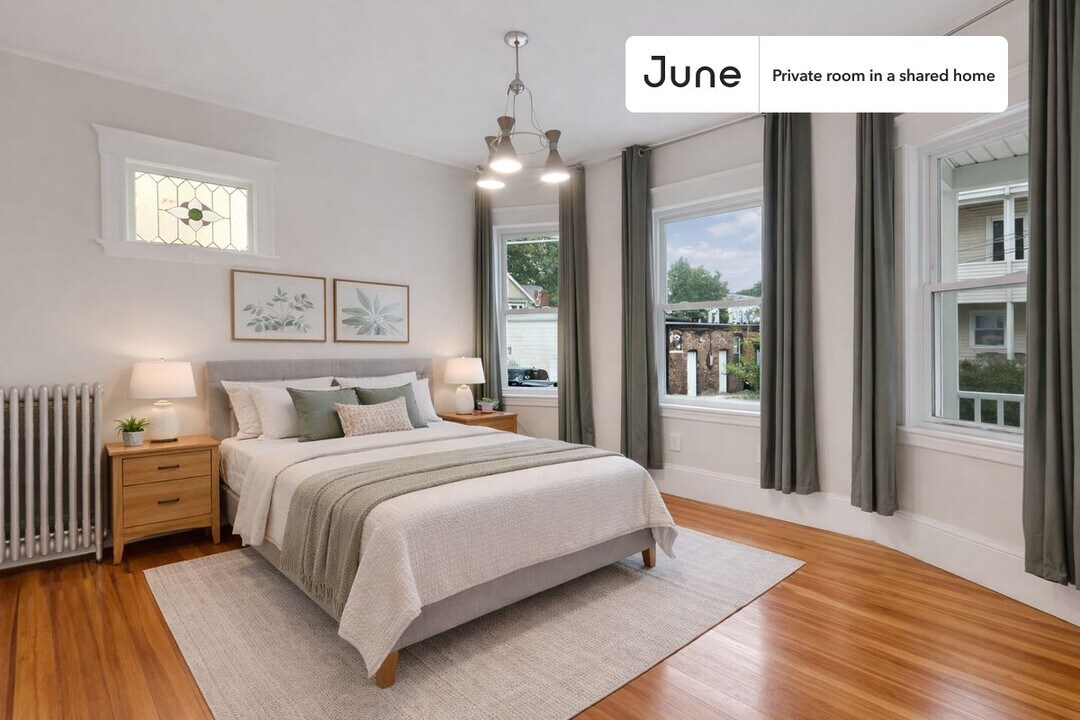 Room in Shared 4 bed/2 bath home in Boston, MA - Foto de edificio