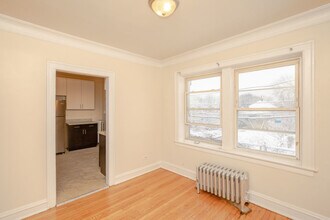 10985 S Church St in Chicago, IL - Building Photo - Building Photo