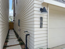 879 Rachel St in Houston, TX - Building Photo